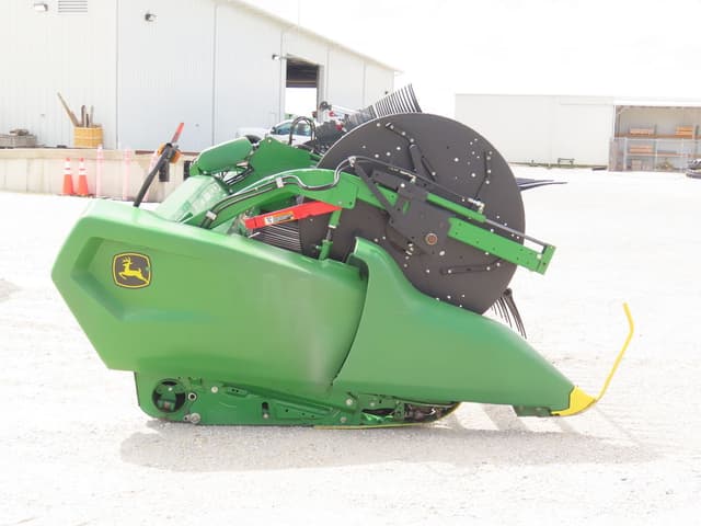 Image of John Deere RD40F equipment image 3