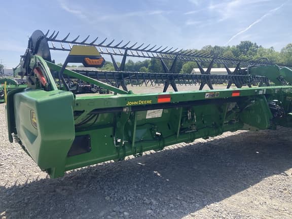 Image of John Deere RD40F equipment image 1