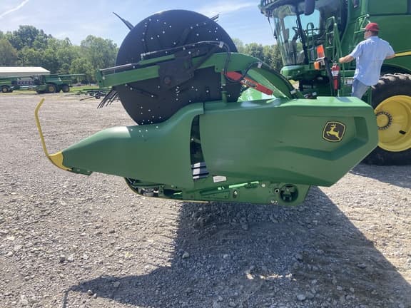 Image of John Deere RD40F equipment image 3