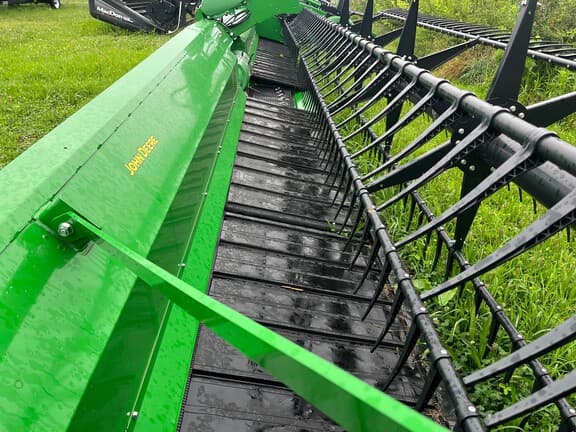 Image of John Deere RD40F equipment image 2