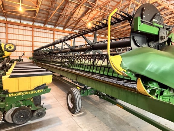 2021 John Deere RD40F Equipment Image0