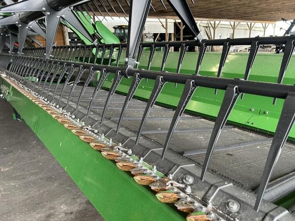 Image of John Deere RD40F equipment image 4
