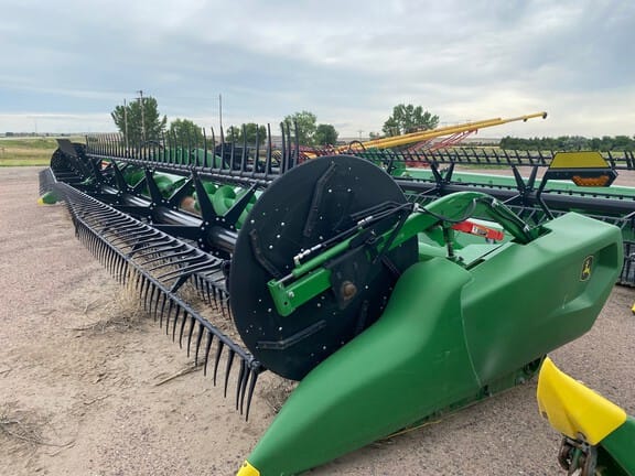 Main image John Deere RD40F