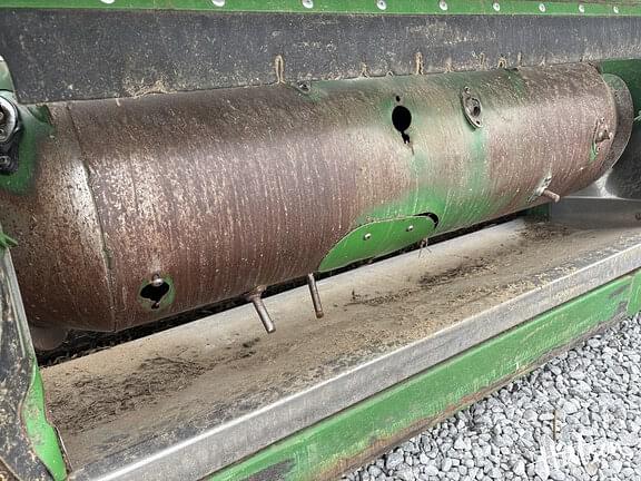 Image of John Deere RD40F equipment image 4