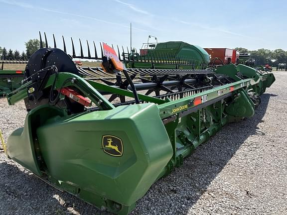 Image of John Deere RD40F equipment image 1