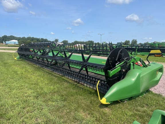 Main image John Deere RD40F