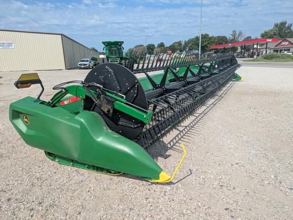 Image of John Deere RD40F Primary image