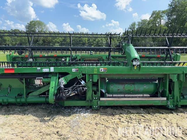 Image of John Deere RD40F equipment image 4