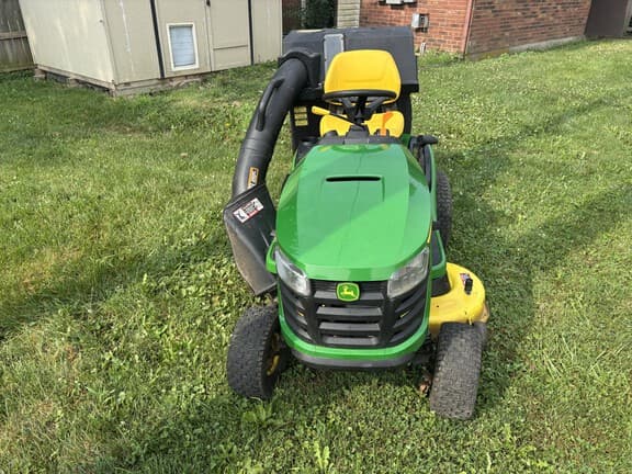 Image of John Deere S110 equipment image 4