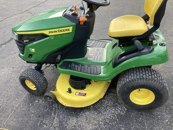 Main image John Deere S110