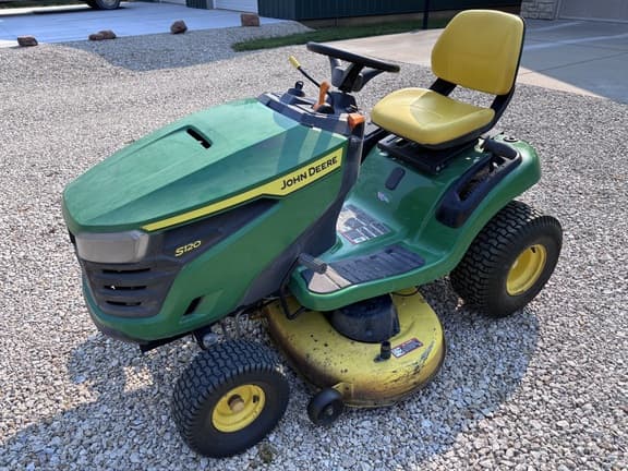 Image of John Deere S120 equipment image 1