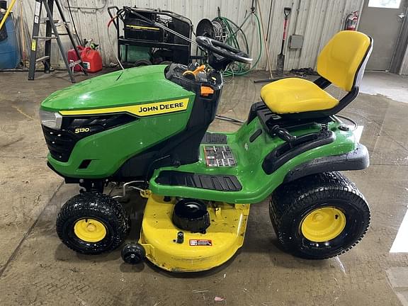 Image of John Deere S130 equipment image 2