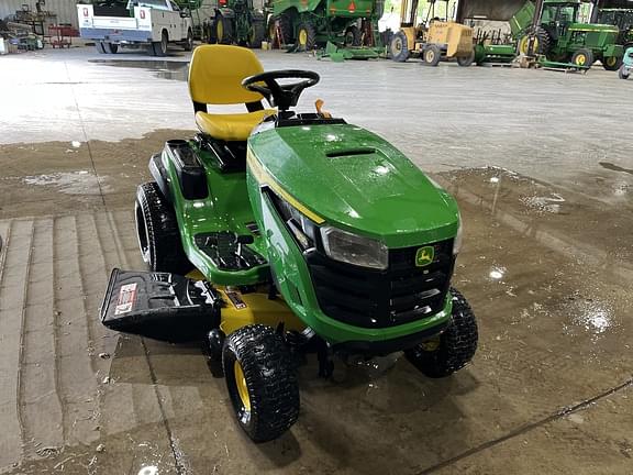 Image of John Deere S130 equipment image 1