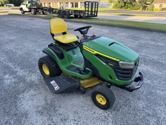 Image of John Deere S130 equipment image 3