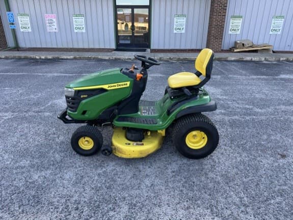 Image of John Deere S130 equipment image 2