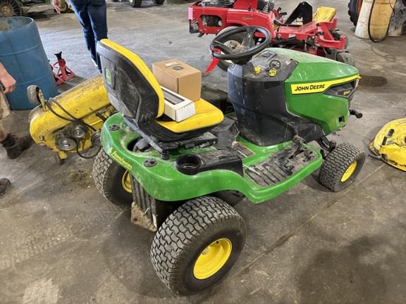 Image of John Deere S140 equipment image 4