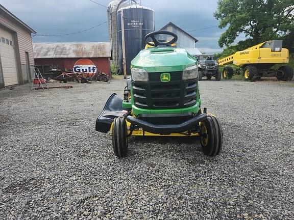Image of John Deere S240 equipment image 2