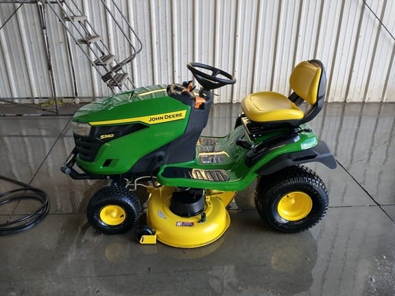Main image John Deere S240