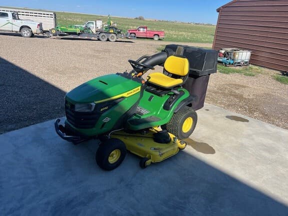 Image of John Deere S240 equipment image 2
