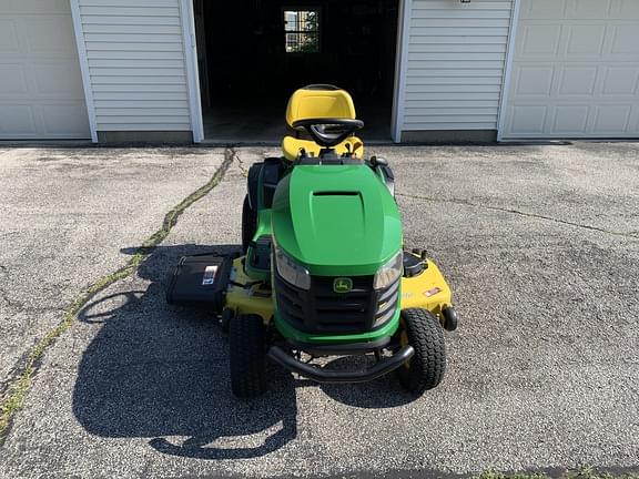 Image of John Deere S240 Primary image