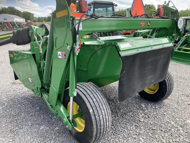 Image of John Deere S250 equipment image 1