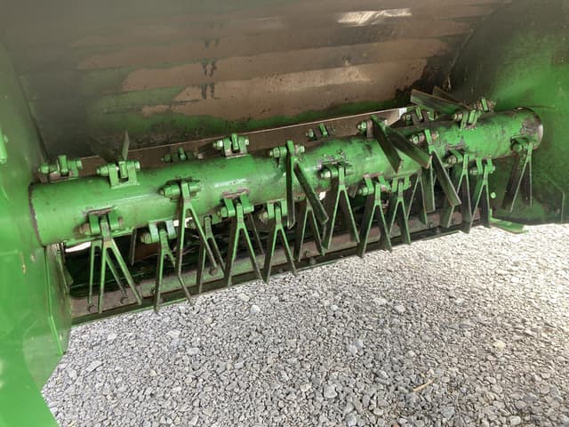 Image of John Deere S250 equipment image 2