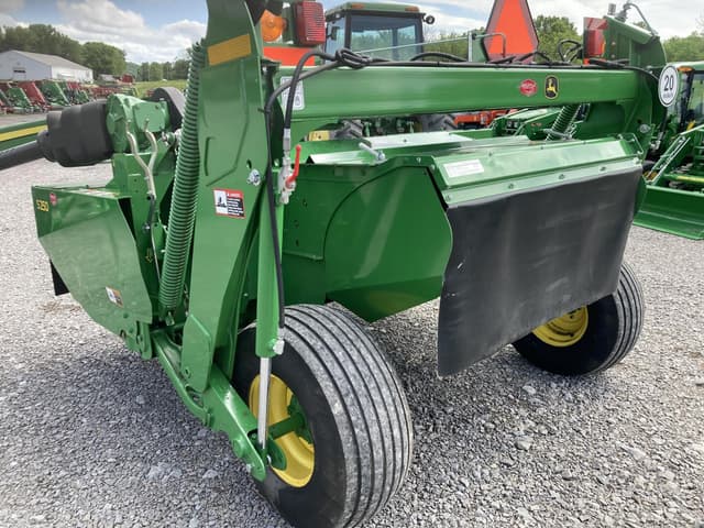 Image of John Deere S250 equipment image 1