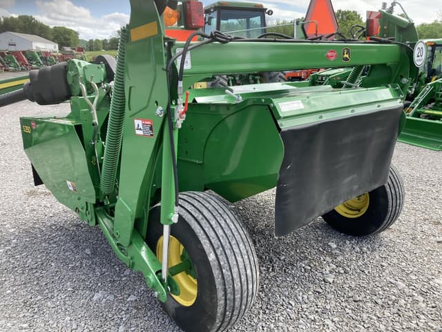 Image of John Deere S250 equipment image 1