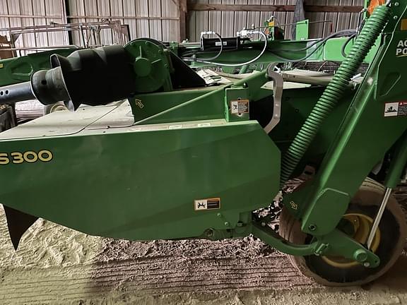 Image of John Deere S300 equipment image 4