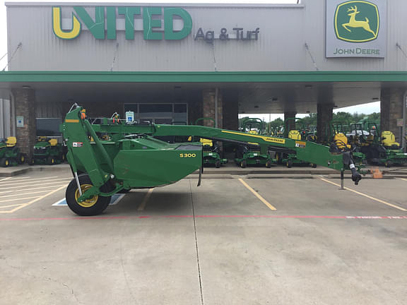 Image of John Deere S300 equipment image 1