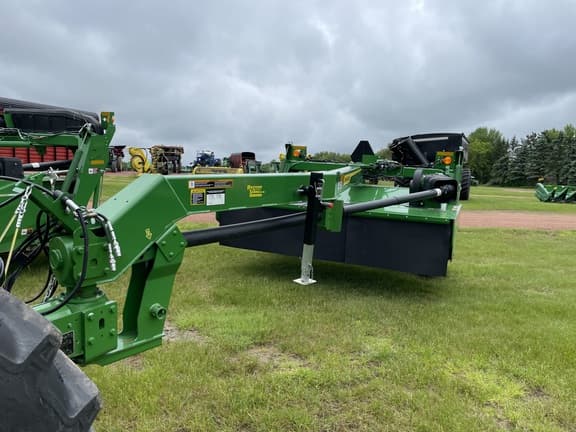 Image of John Deere S300 equipment image 2
