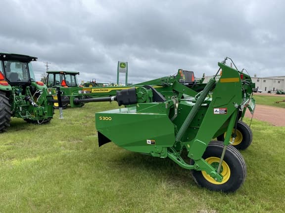 Image of John Deere S300 equipment image 1