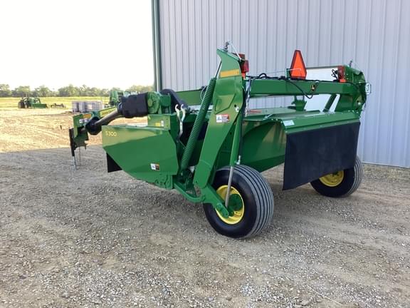 Image of John Deere S300 equipment image 2