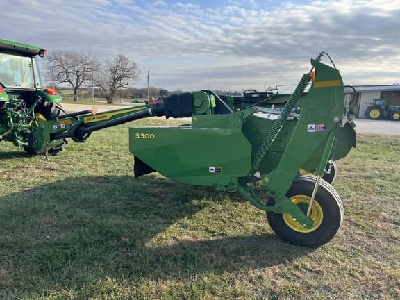Image of John Deere S300 equipment image 3