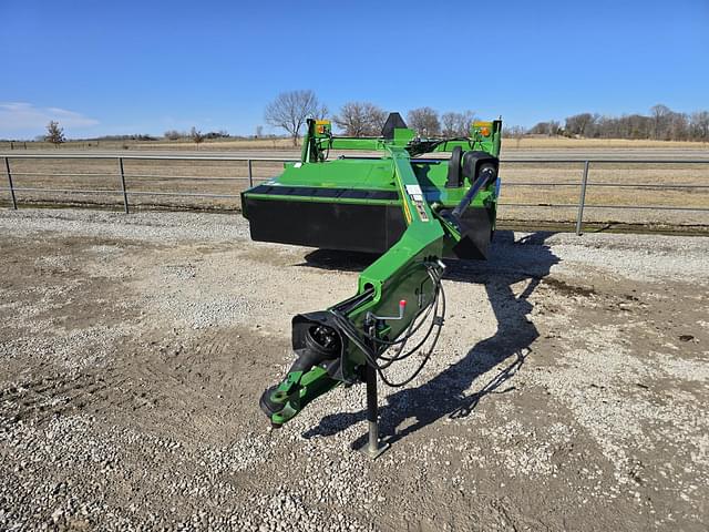 Image of John Deere S300 equipment image 2