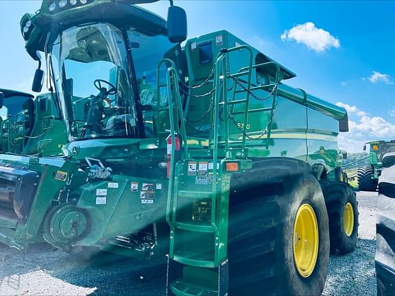 Image of John Deere S760 equipment image 1
