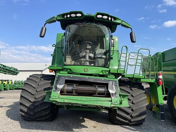 Image of John Deere S760 equipment image 1