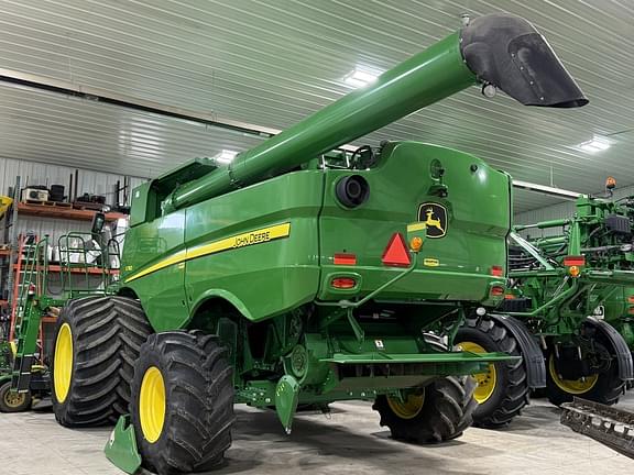 Image of John Deere S760 Primary image