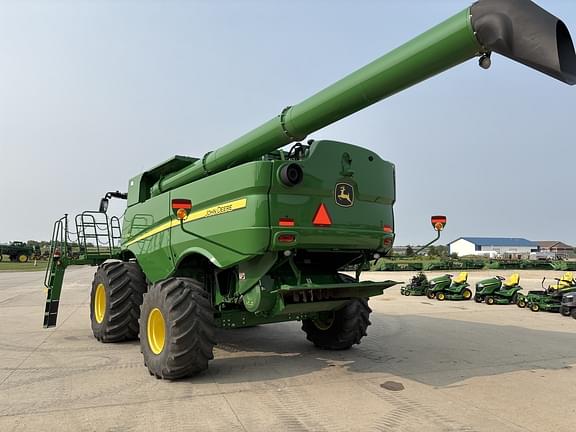 Image of John Deere S760 equipment image 2