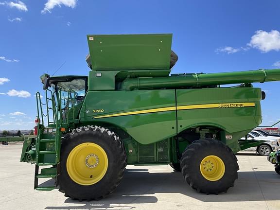 Image of John Deere S760 equipment image 4