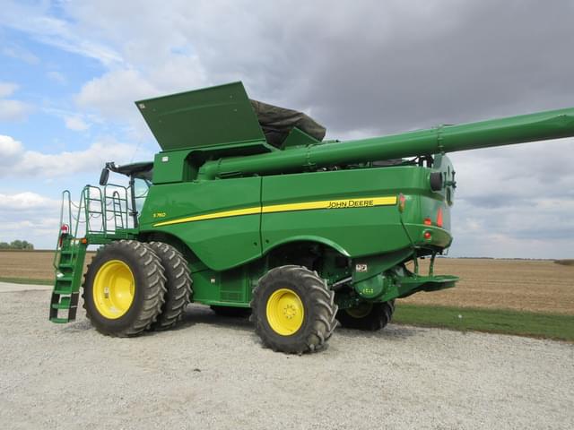 Image of John Deere S760 equipment image 2