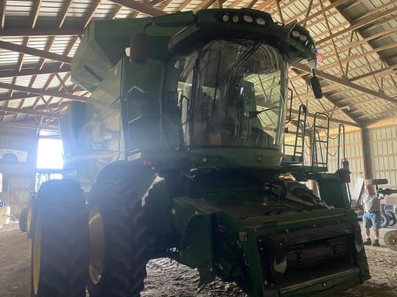 Image of John Deere S760 equipment image 2