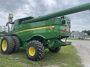 Main image John Deere S760 14