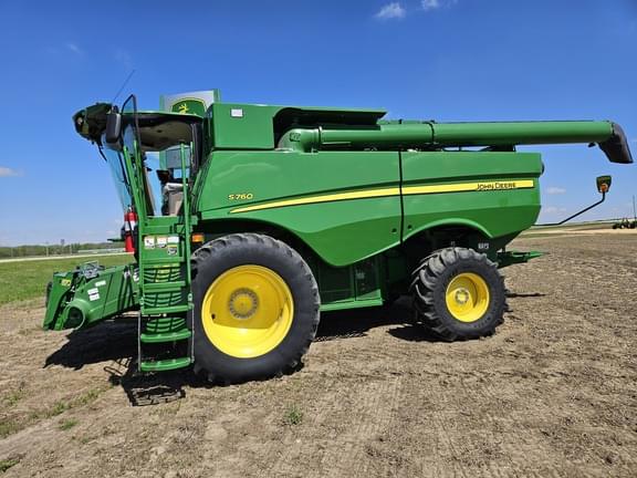 Image of John Deere S760 equipment image 1