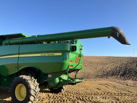 Image of John Deere S760 equipment image 4