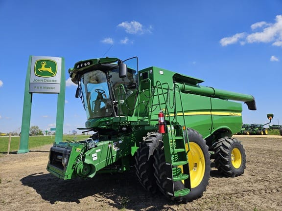 2021 John Deere S760 Equipment Image0