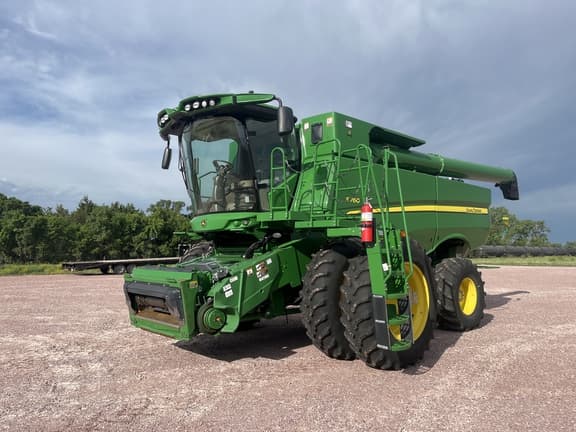Image of John Deere S760 equipment image 2