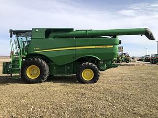 Main image John Deere S760 6