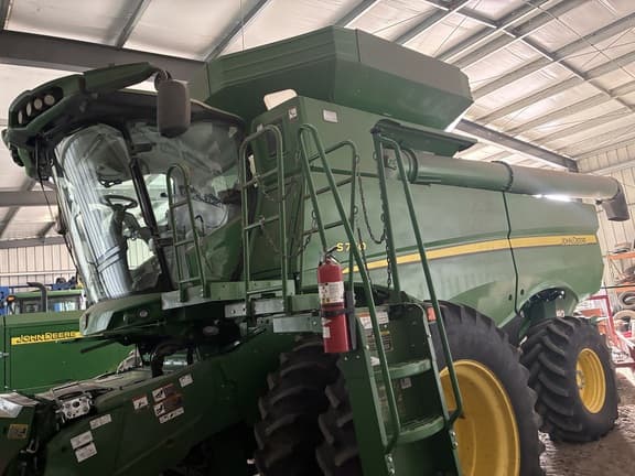 Image of John Deere S760 Primary image