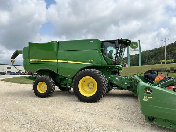 Main image John Deere S760
